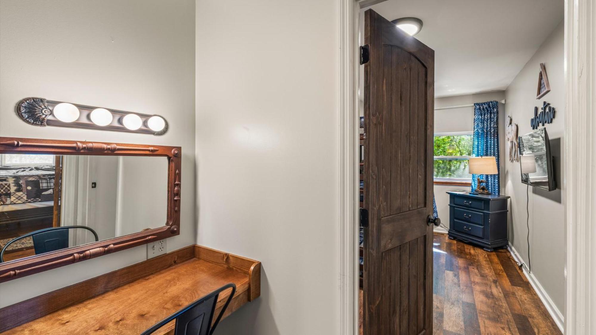 Whiskey Ridge Lodge: 1940s Gem with City Views and Custom Game Room Gatlinburg Exterior photo